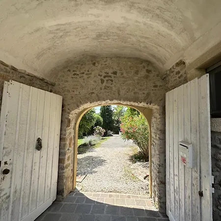 Guest house D'hotes, Mas De Louise Rousson (Gard)