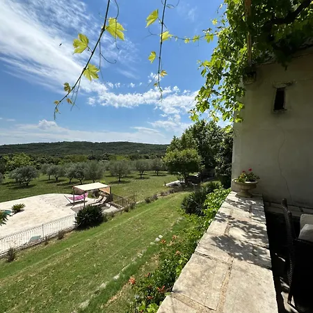 D'hotes, Mas De Louise Guest house *