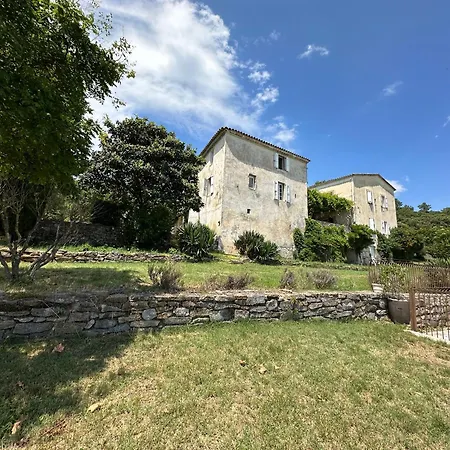 Guest house D'hotes, Mas De Louise Rousson (Gard)
