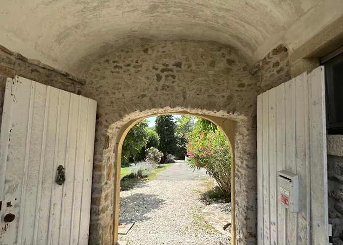 Penzion D'hotes, Mas De Louise Rousson (Gard)